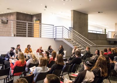 Travessia: O Mesmo e o Outro - Curadoria de Lurdi Blauth - Walter Karwatzki, Edson Gandolfi, Sabrina Esmeris, CArmen Salazar, Rosana Almendares e Lurdi Blauth. Apresentação - Anderson Luiz de Souza e Laura Ribeiro Ruenda (Foto Cassio Maffazzioli)